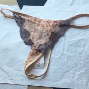NWT FREYA WOMEN'S PRETTY THONG G STRING Large
